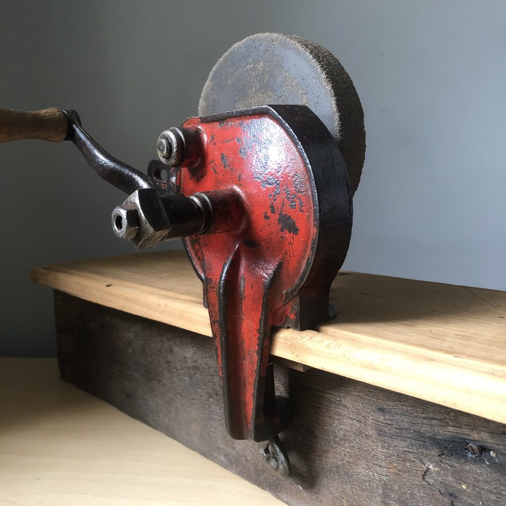 Tool Restoration: Hand Cranked Grinder